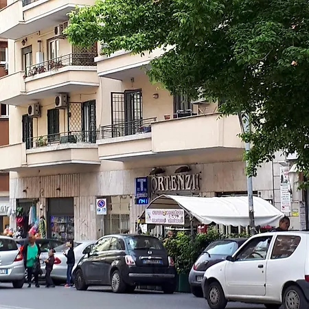 בית הארחה A Casa Di Robi